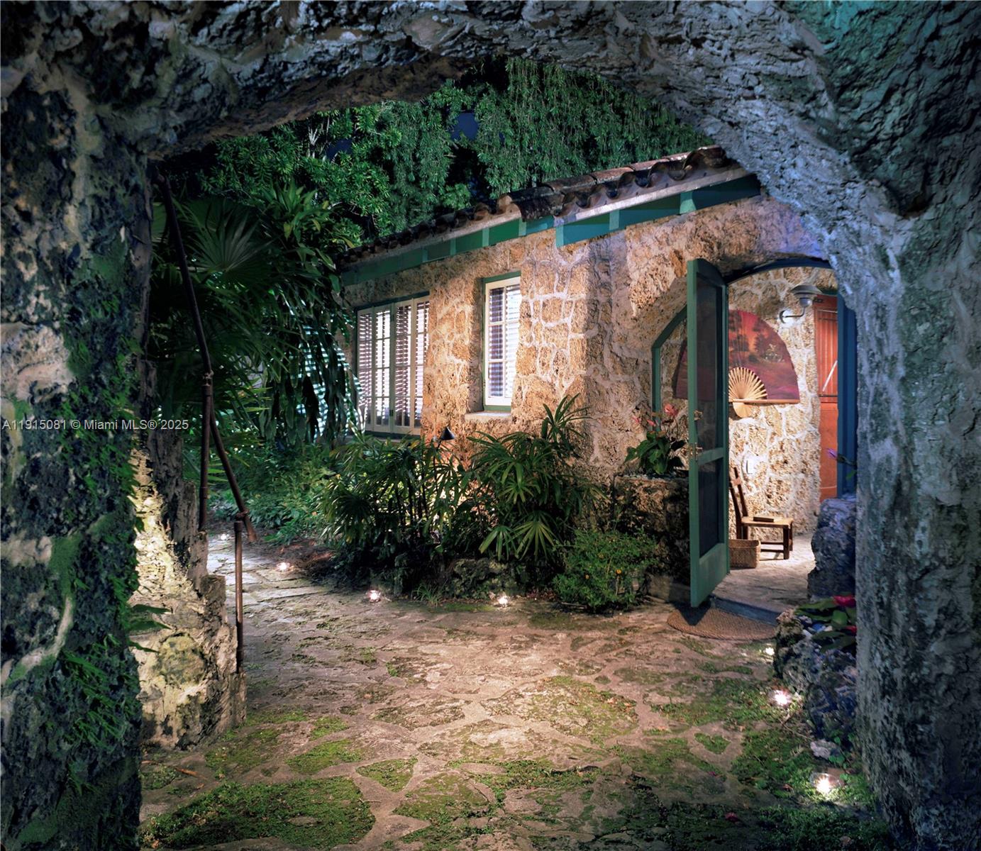 GRANADA - Residential