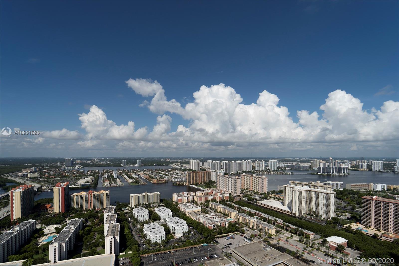 JADE SIGNATURE CONDO - Residential