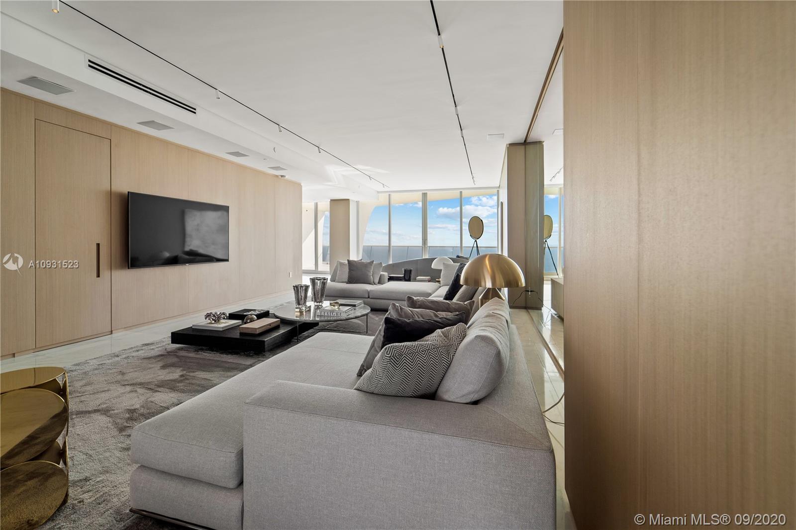 JADE SIGNATURE CONDO - Residential