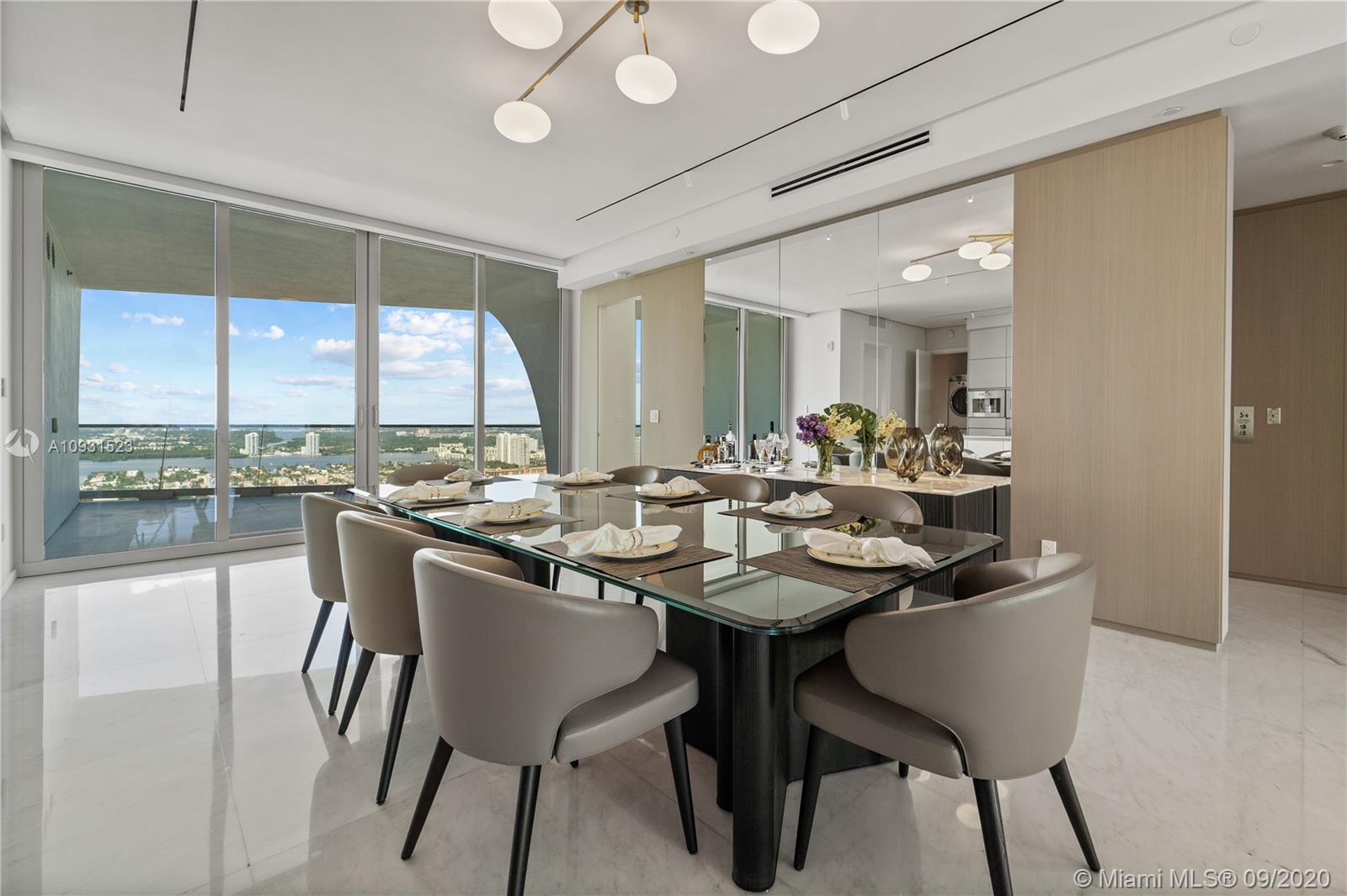 JADE SIGNATURE CONDO - Residential