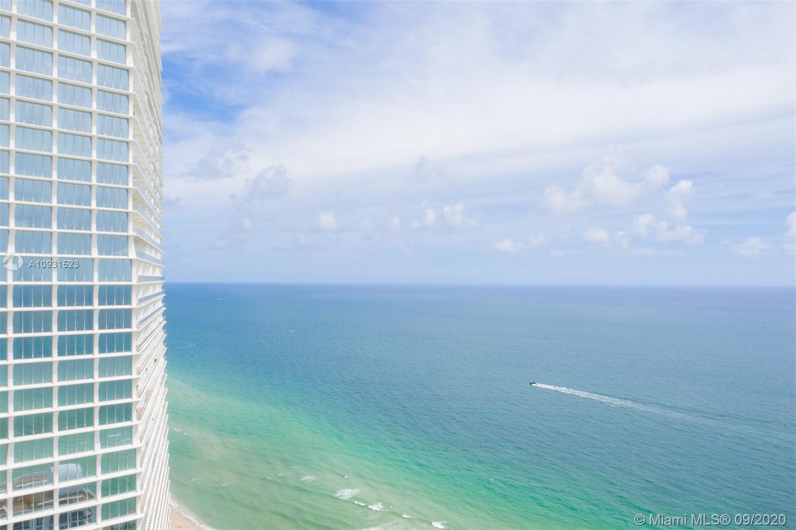 JADE SIGNATURE CONDO - Residential