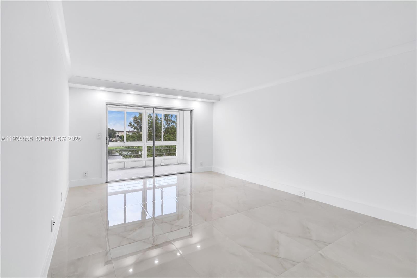 PORTOFINO VILLAGE 2-F CON - Residential