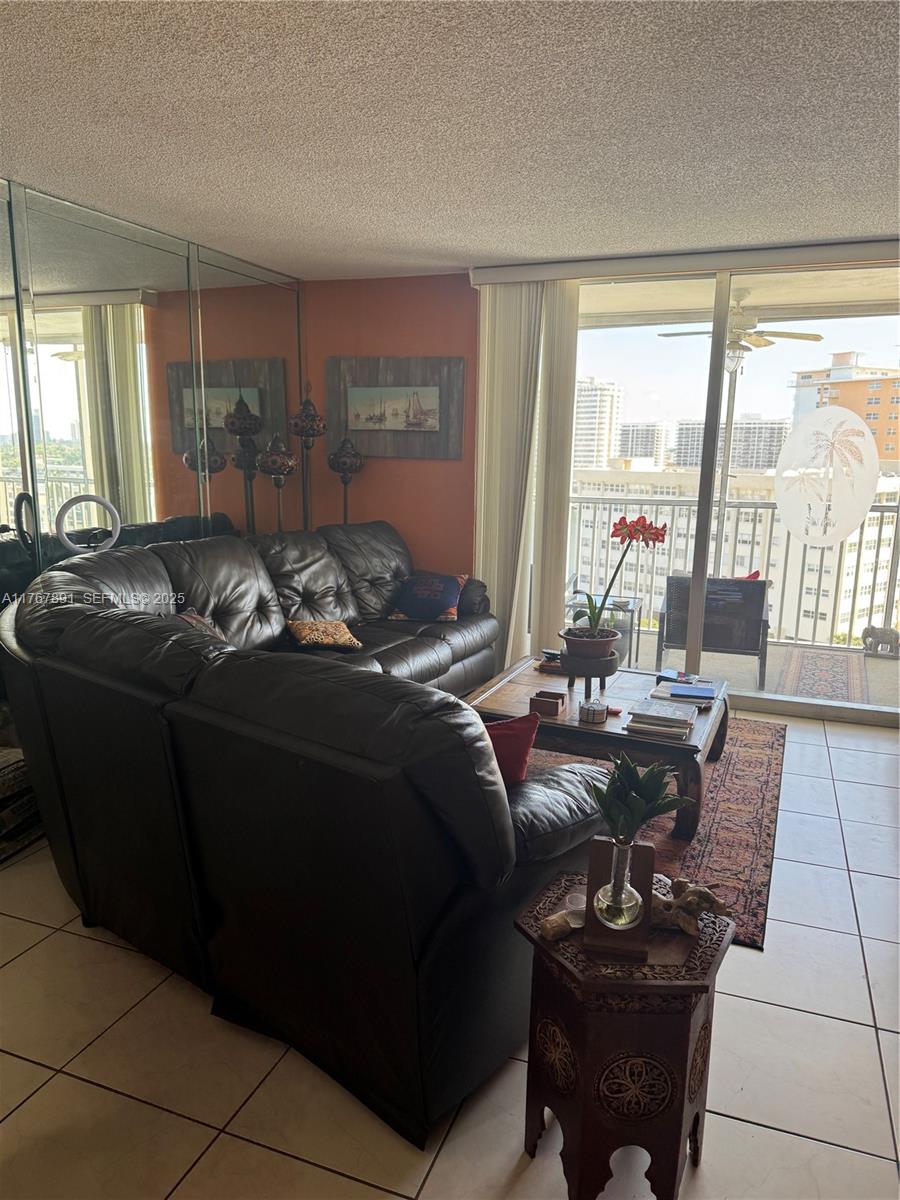 100 Golden Isles Dr 1014