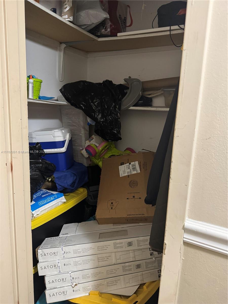 LAKE POINT TOWER CONDOMIN - Residential Lease