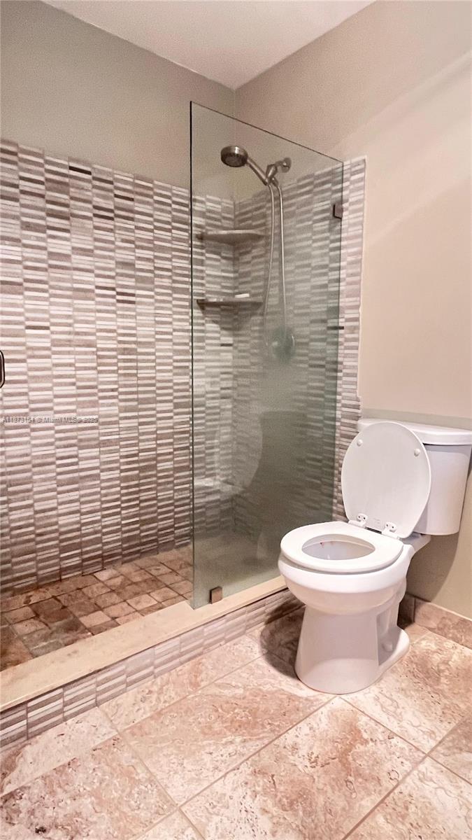 BARBICAN CONDO - Residential