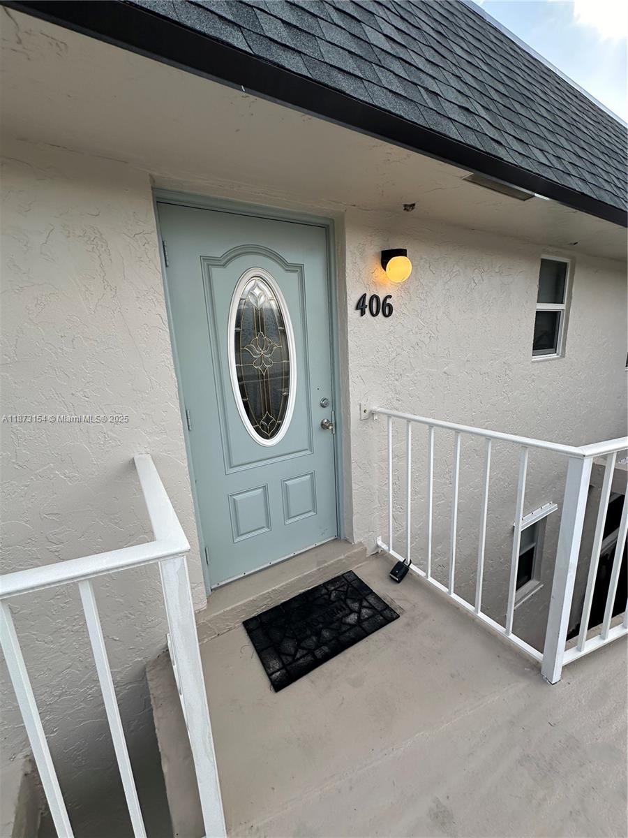 BARBICAN CONDO - Residential