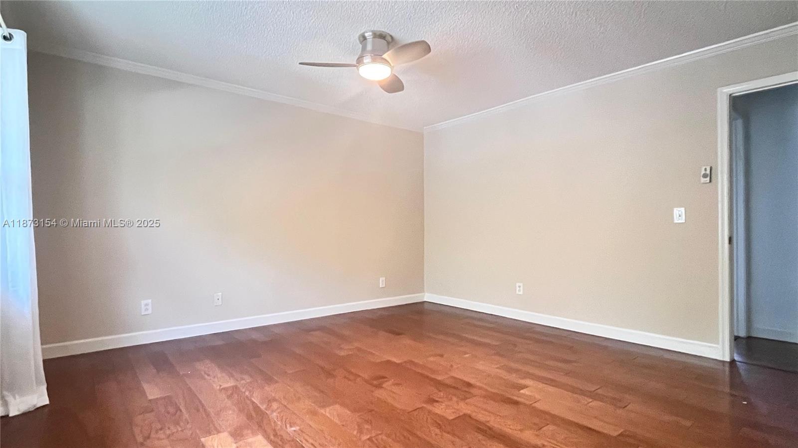 BARBICAN CONDO - Residential