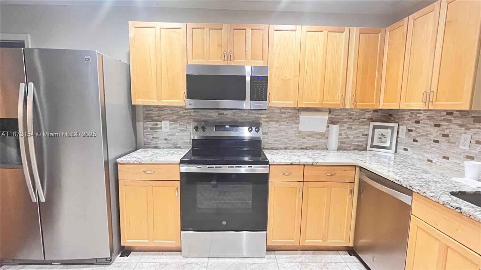 BARBICAN CONDO - Residential