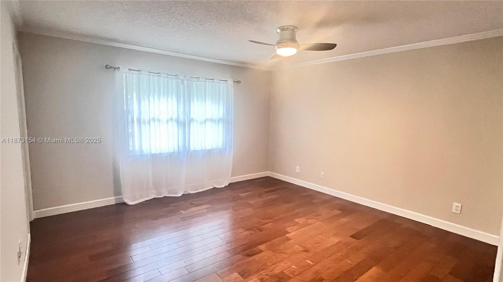 BARBICAN CONDO - Residential