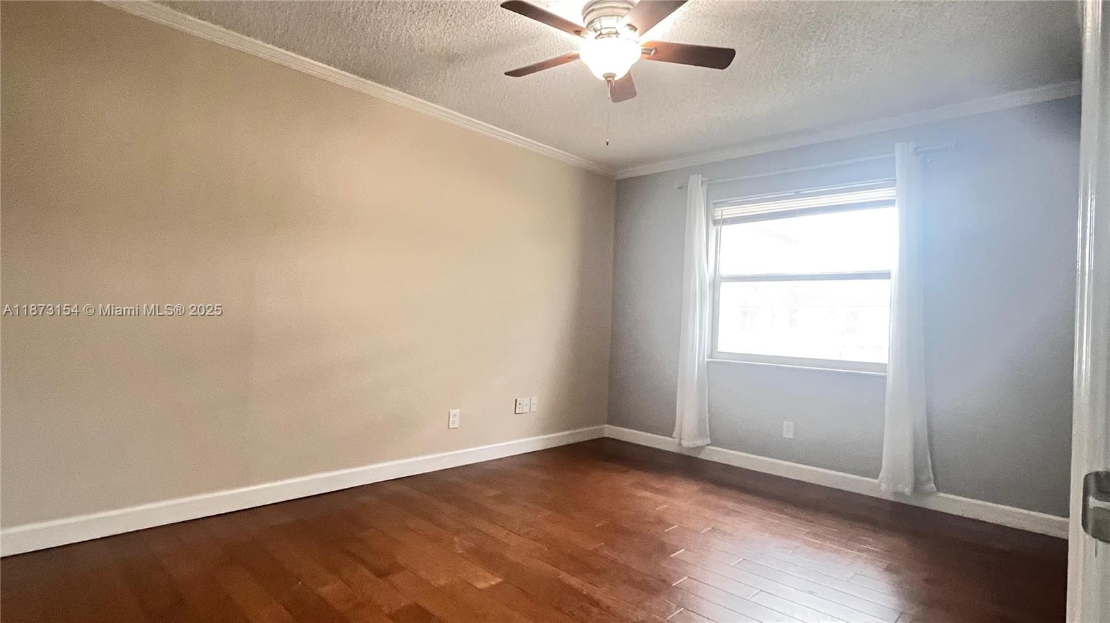 BARBICAN CONDO - Residential