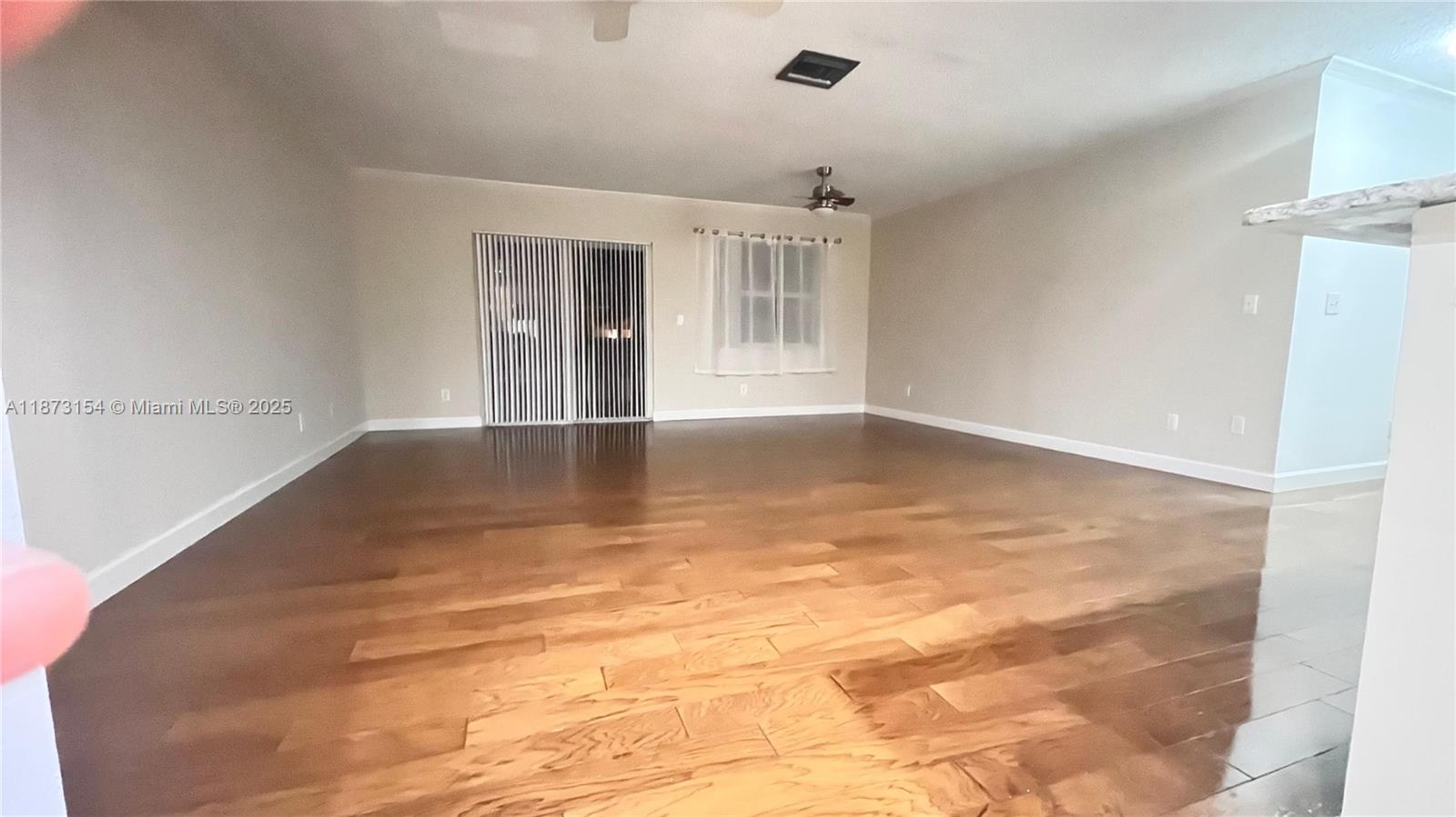 BARBICAN CONDO - Residential