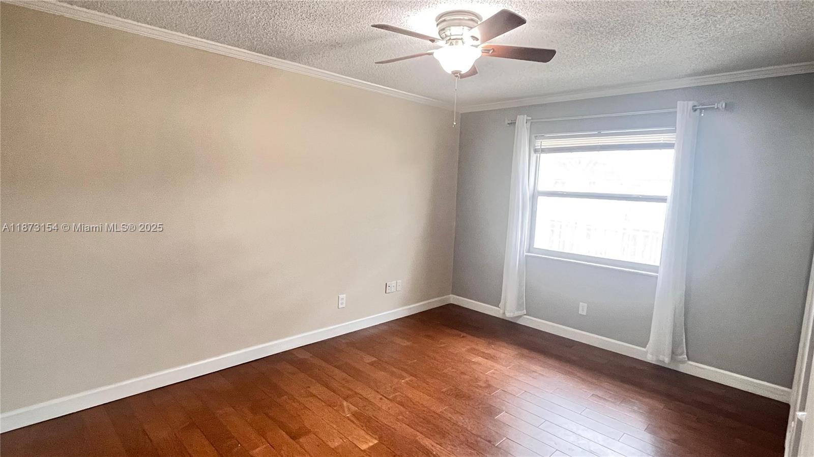 BARBICAN CONDO - Residential