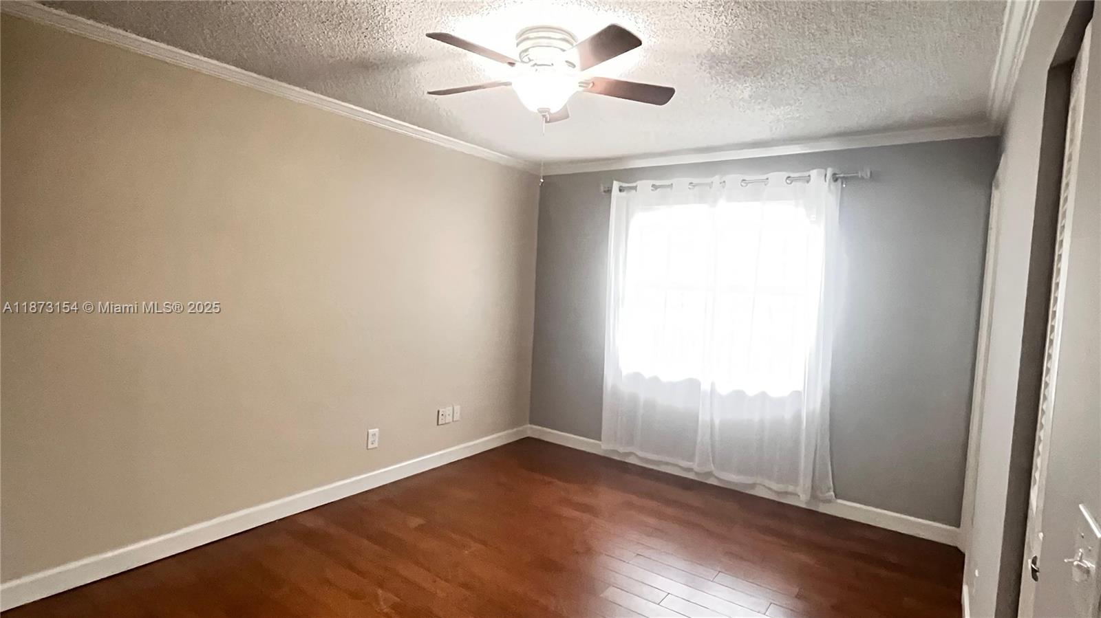 BARBICAN CONDO - Residential