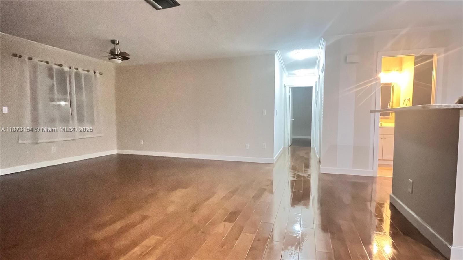 BARBICAN CONDO - Residential