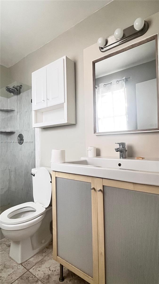 BARBICAN CONDO - Residential