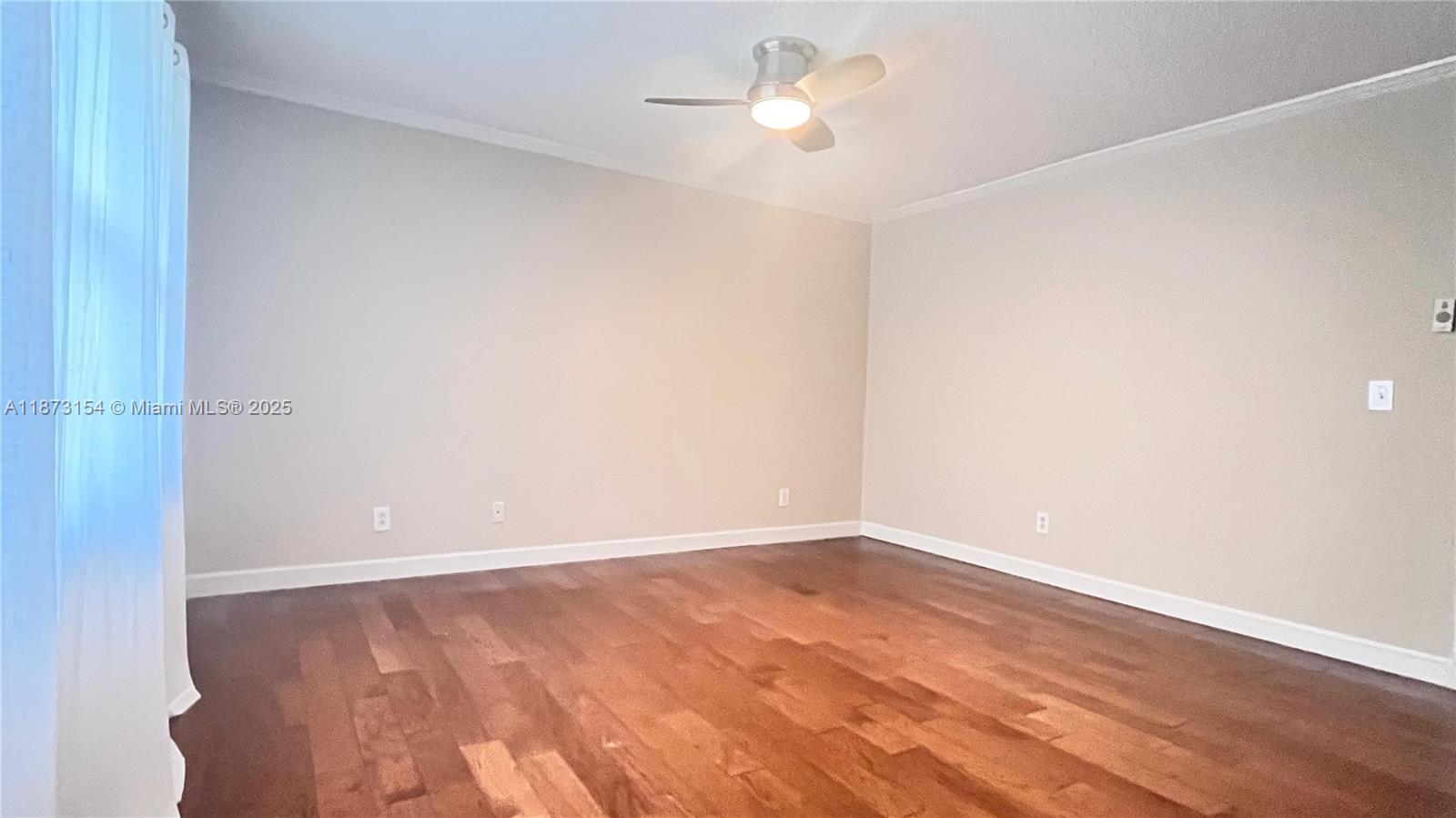 BARBICAN CONDO - Residential