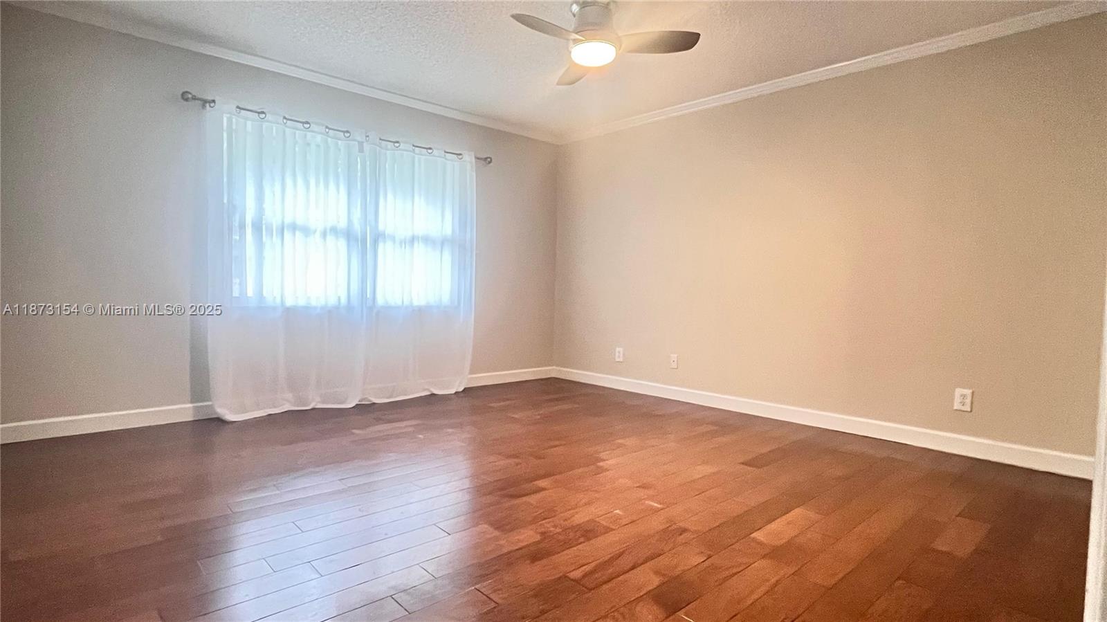 BARBICAN CONDO - Residential