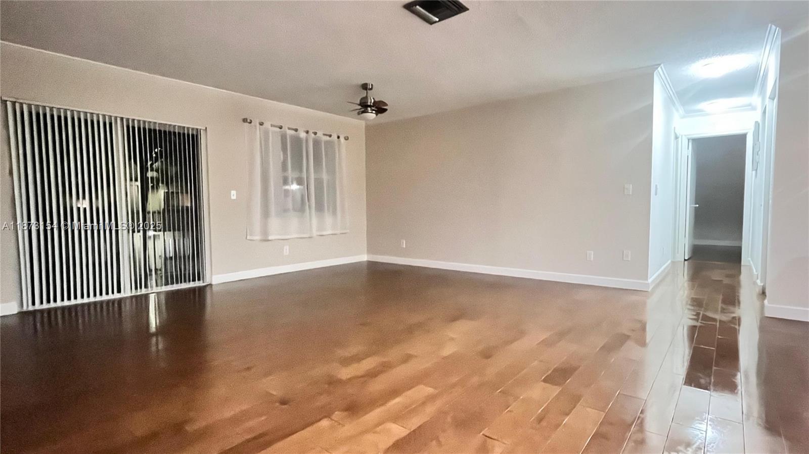 BARBICAN CONDO - Residential