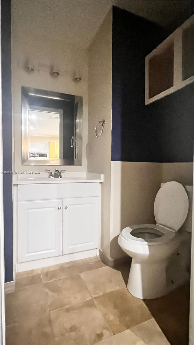 BARBICAN CONDO - Residential