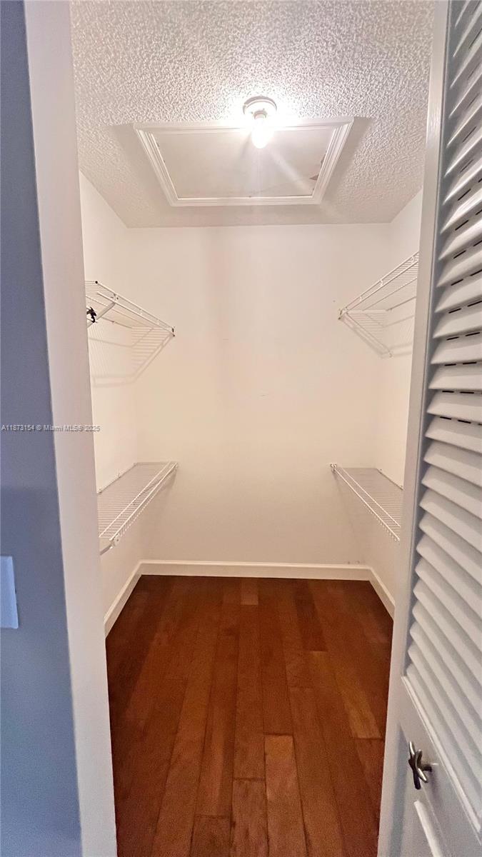 BARBICAN CONDO - Residential