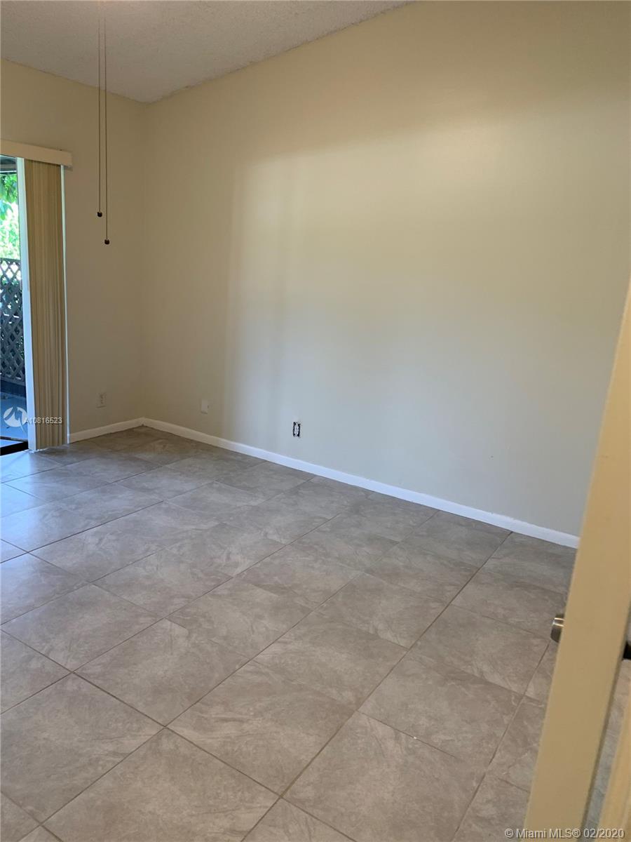 1314 White Pine Dr 8-B