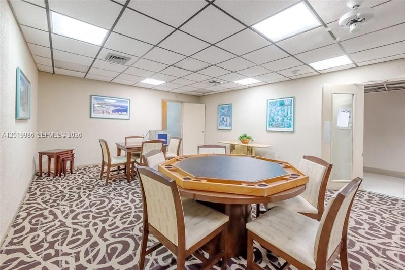 SUMMIT CONDO - Residential