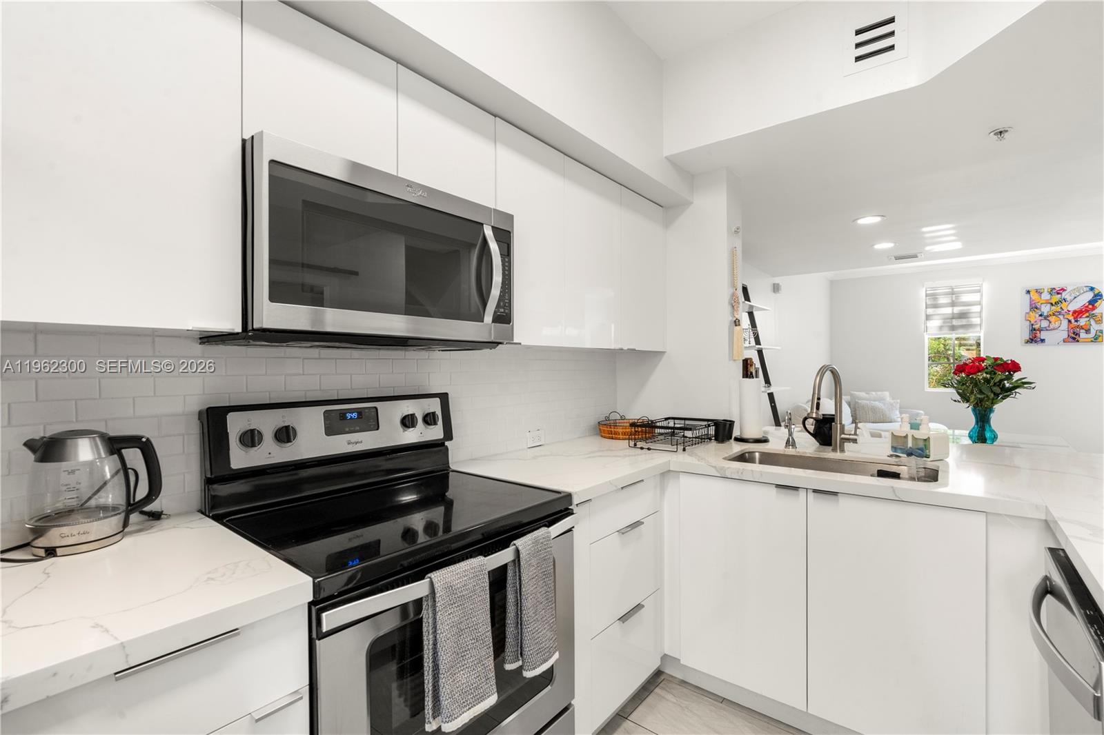 AVENTI AT AVENTURA CONDO - Residential