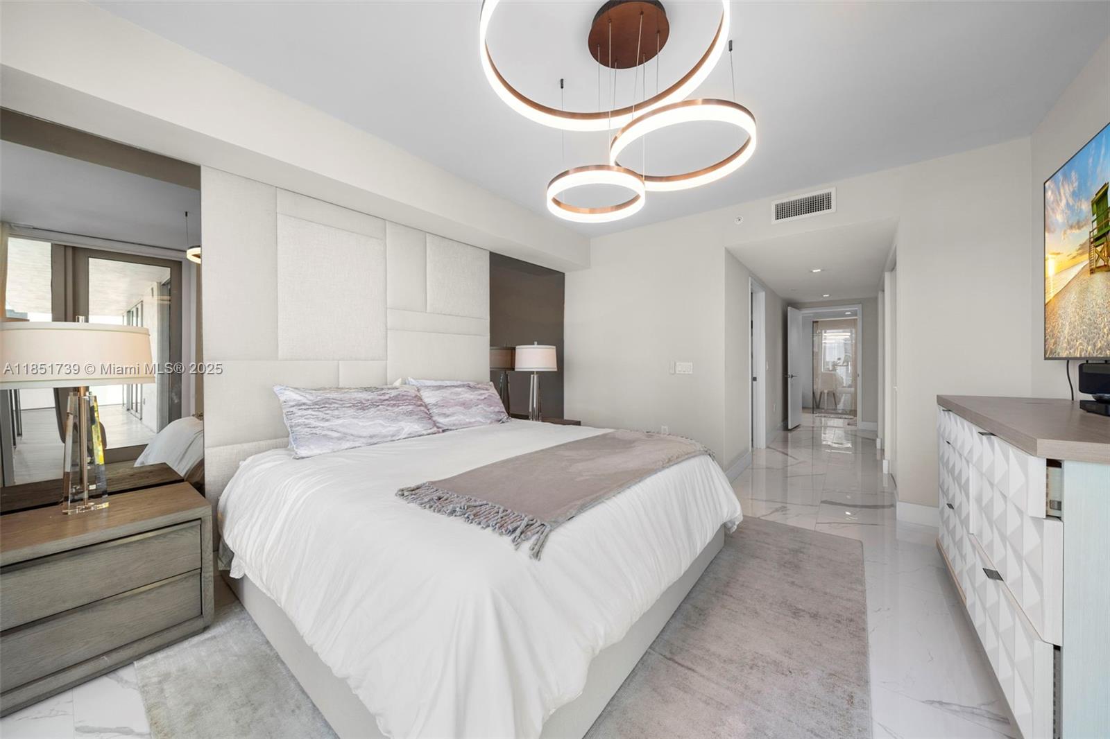 PARQUE TOWERS CONDO - Residential