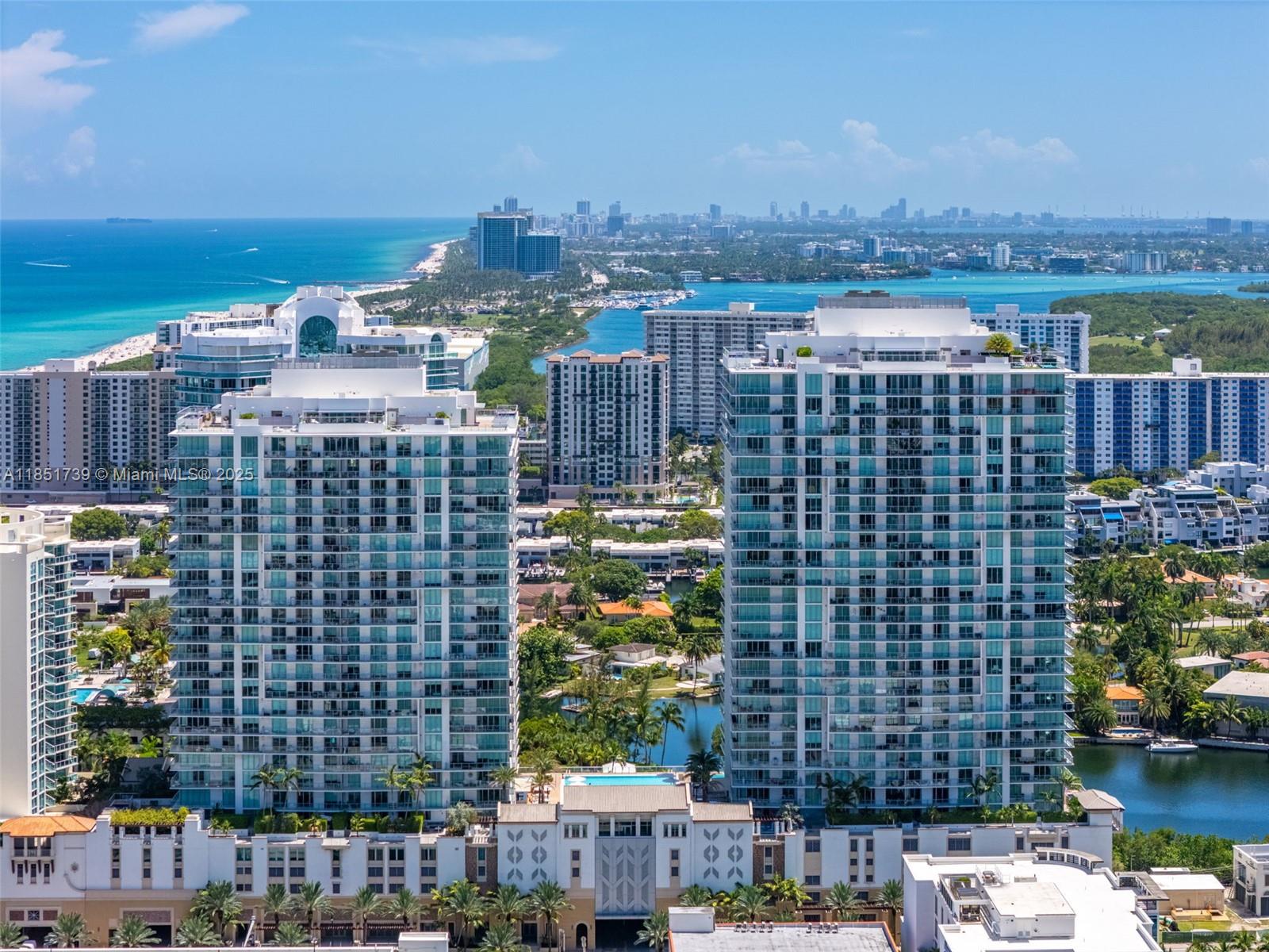 PARQUE TOWERS CONDO - Residential