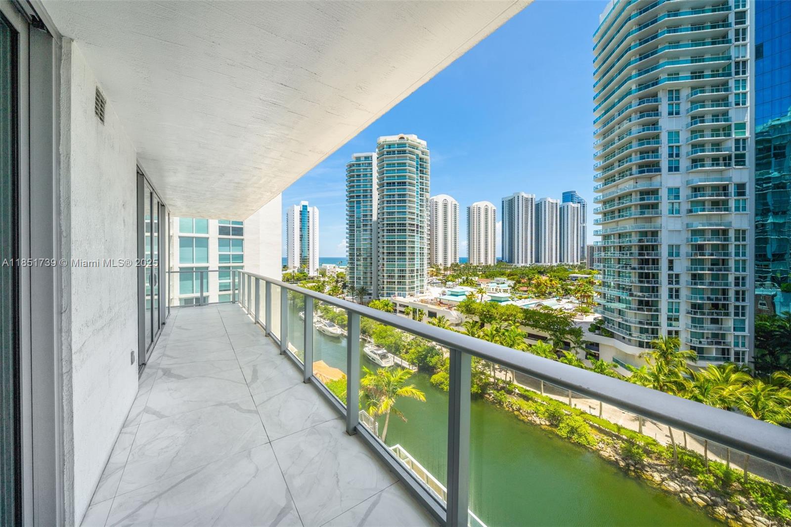 PARQUE TOWERS CONDO - Residential