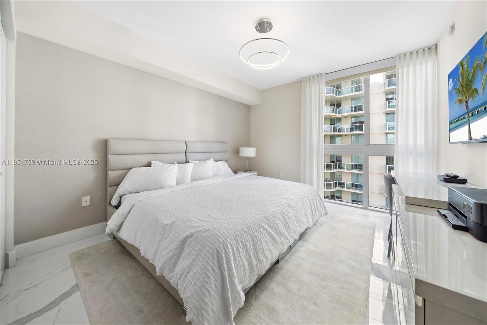 PARQUE TOWERS CONDO - Residential