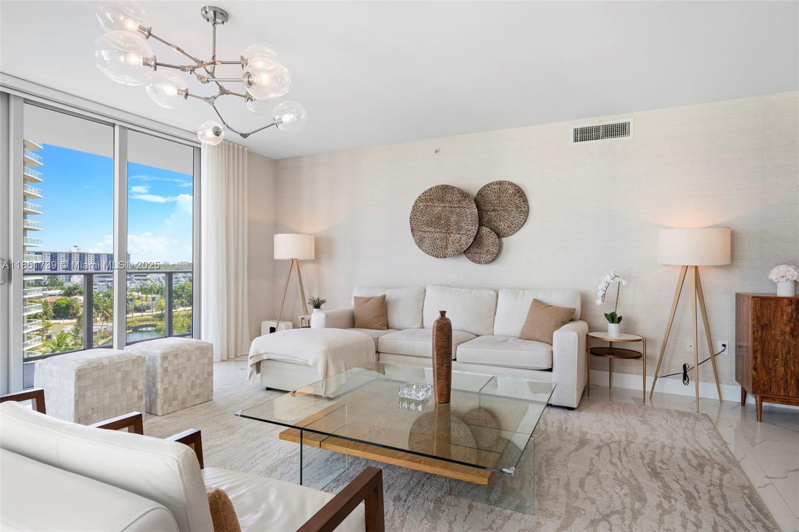 PARQUE TOWERS CONDO - Residential