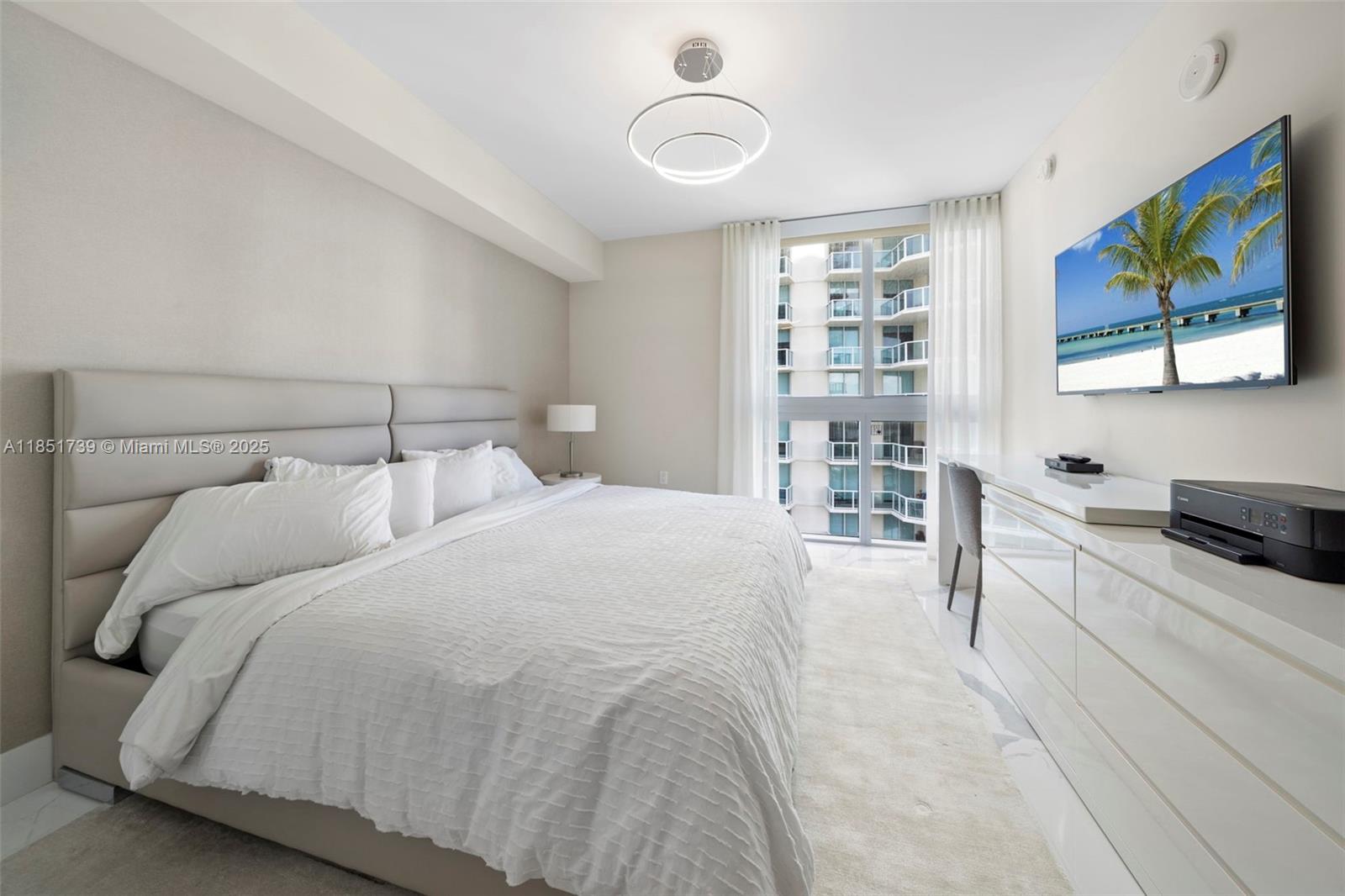 PARQUE TOWERS CONDO - Residential