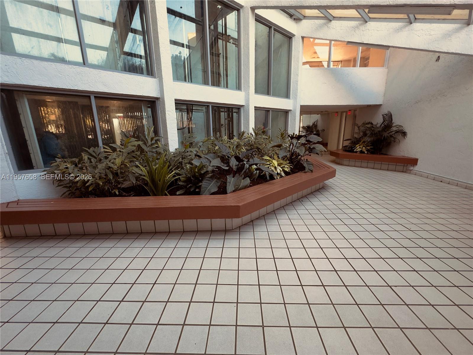 INTERNATIONAL PARK CONDO - Residential Lease