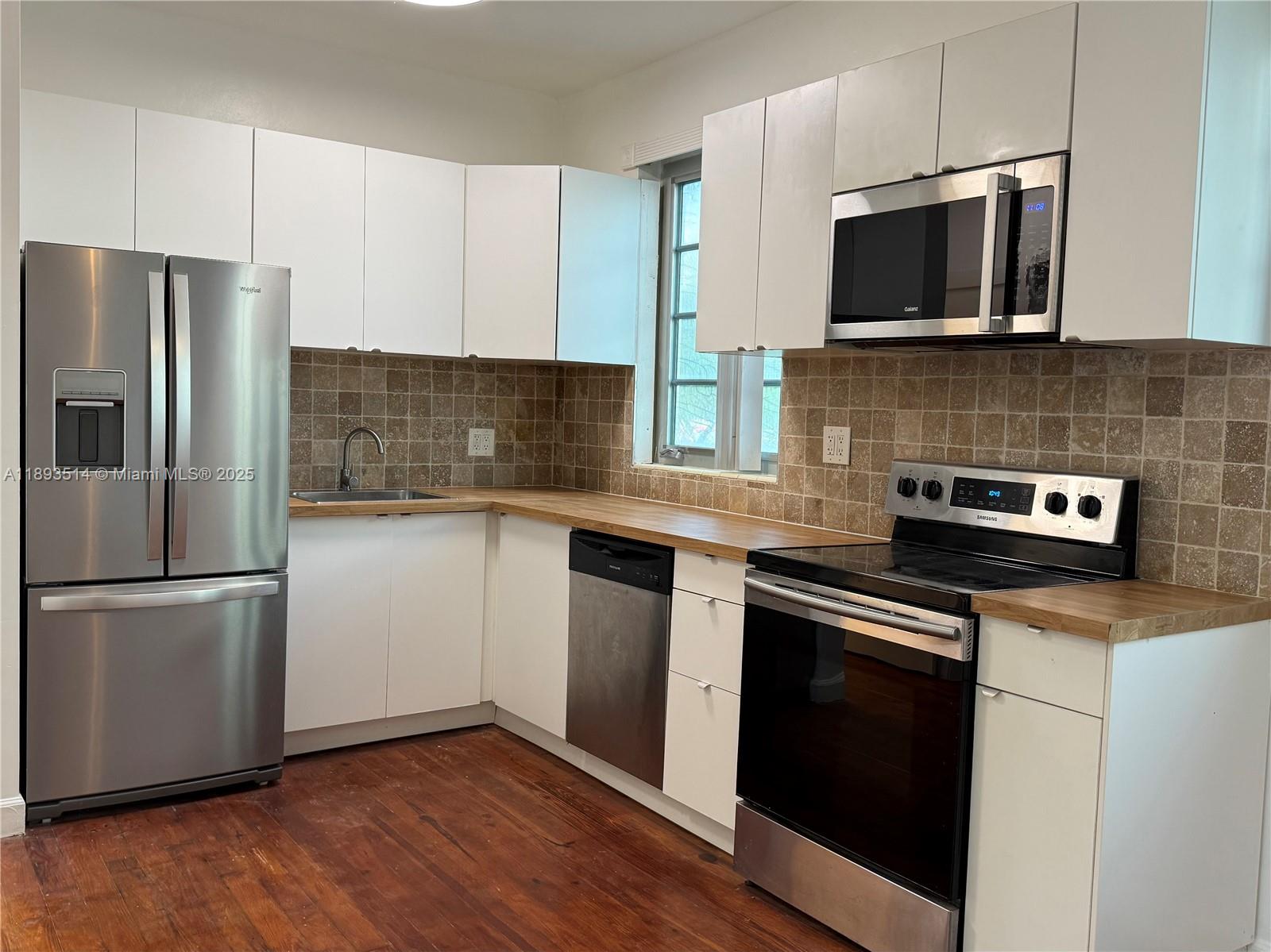 OCEAN BEACH ADDN NO 3 - Residential Lease