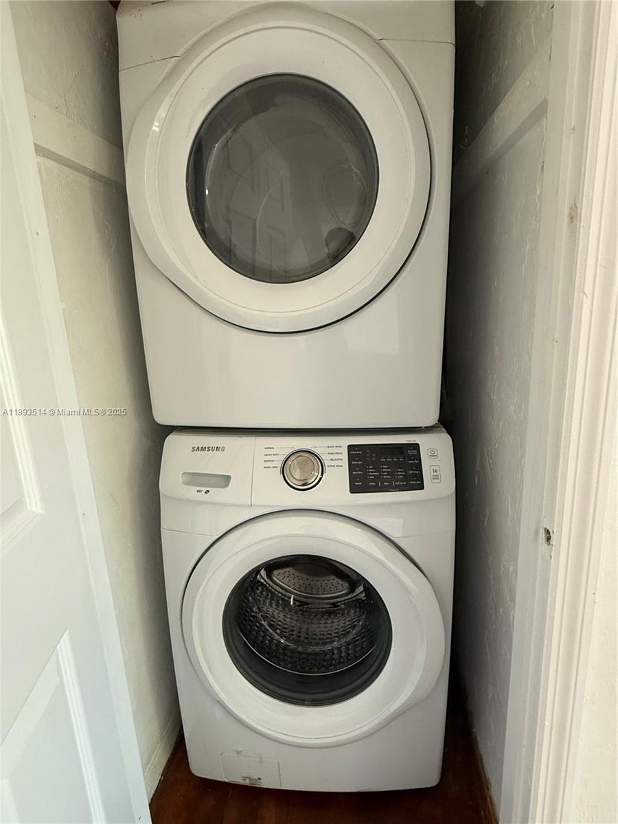 OCEAN BEACH ADDN NO 3 - Residential Lease