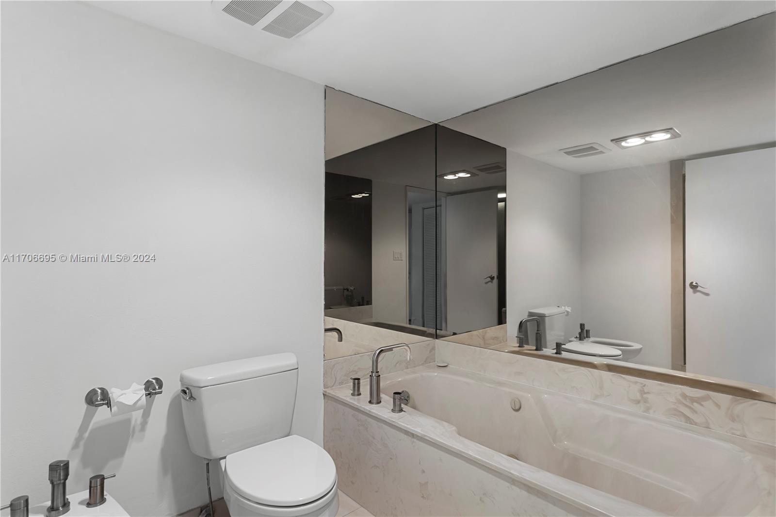 BRICKELL KEY ONE CONDO - Residential