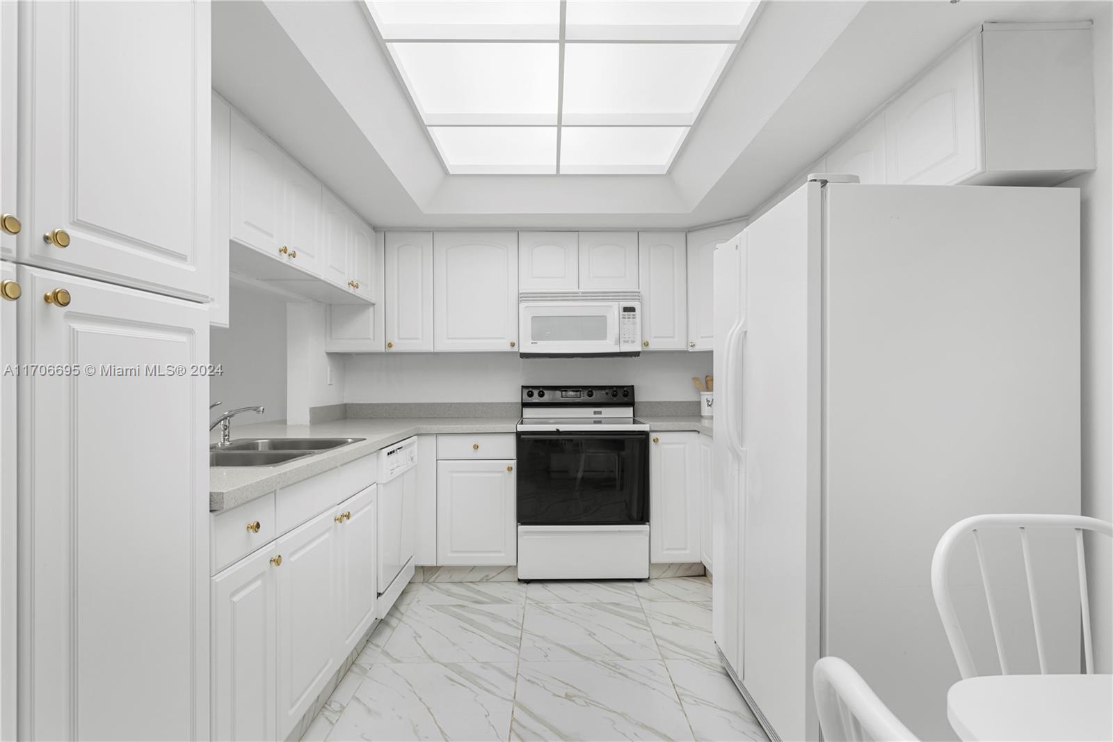 BRICKELL KEY ONE CONDO - Residential