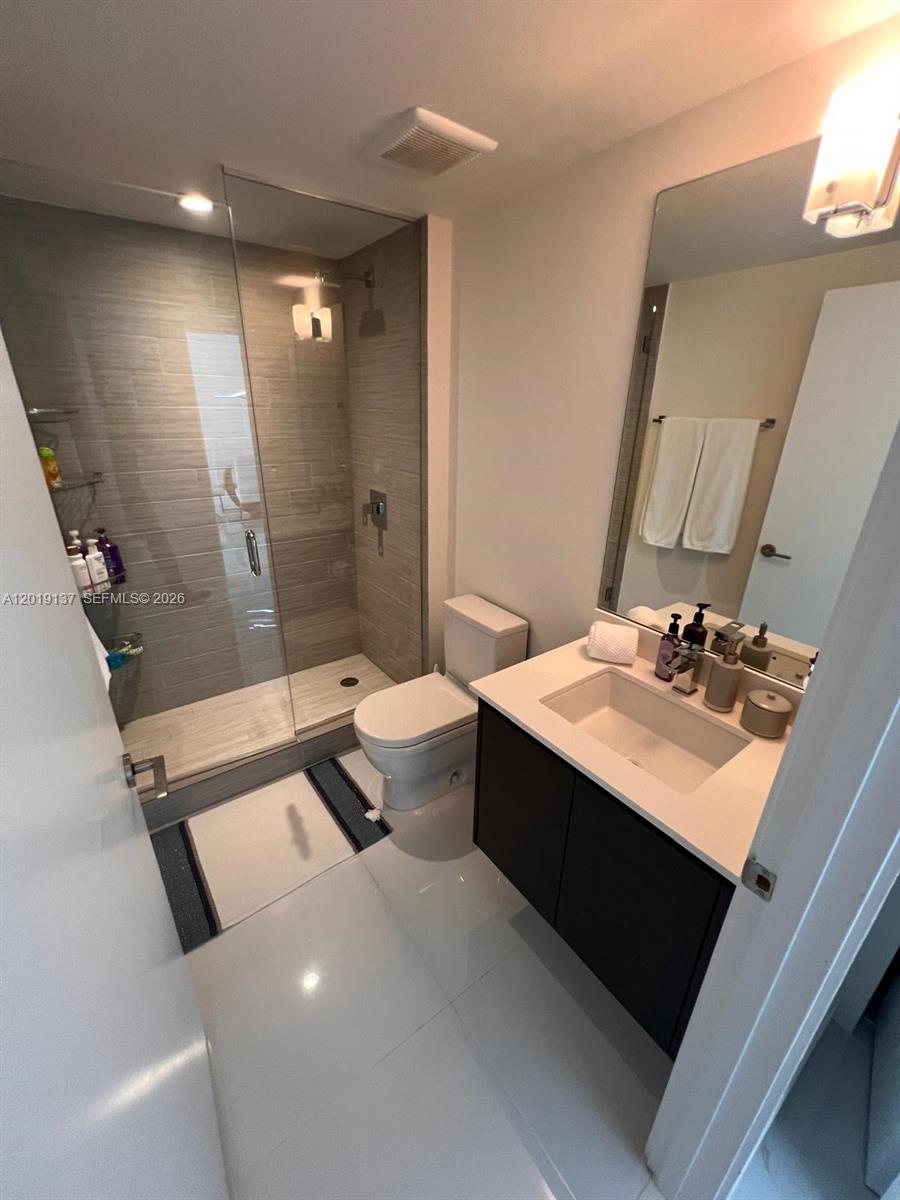 PARQUE TOWERS CONDO - Residential