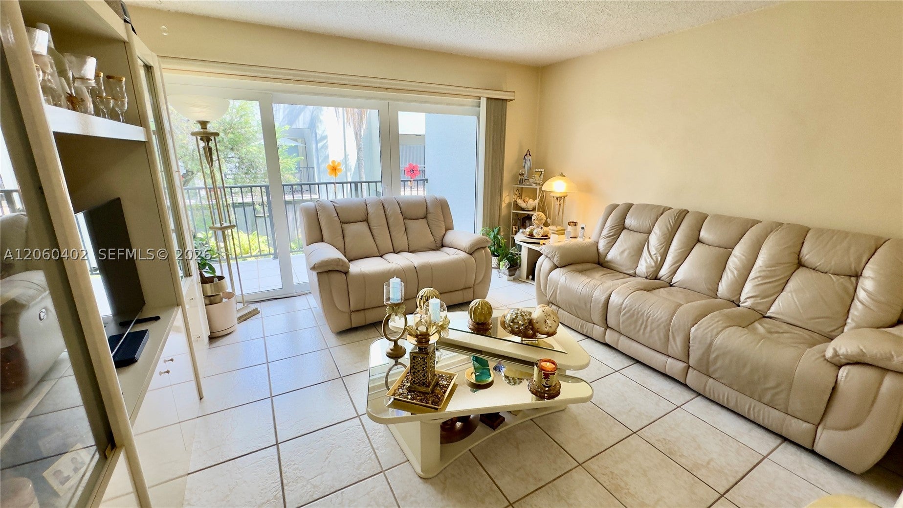 30 NW 87th Ave