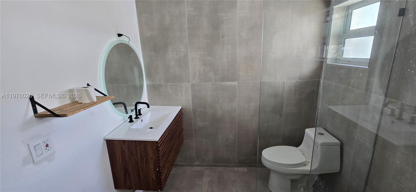 VICTORIA VILLAS - Residential Lease