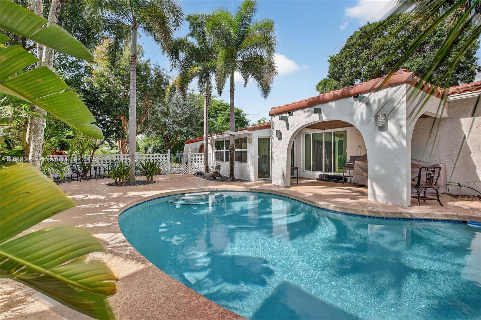 TARPON RIVER - Residential