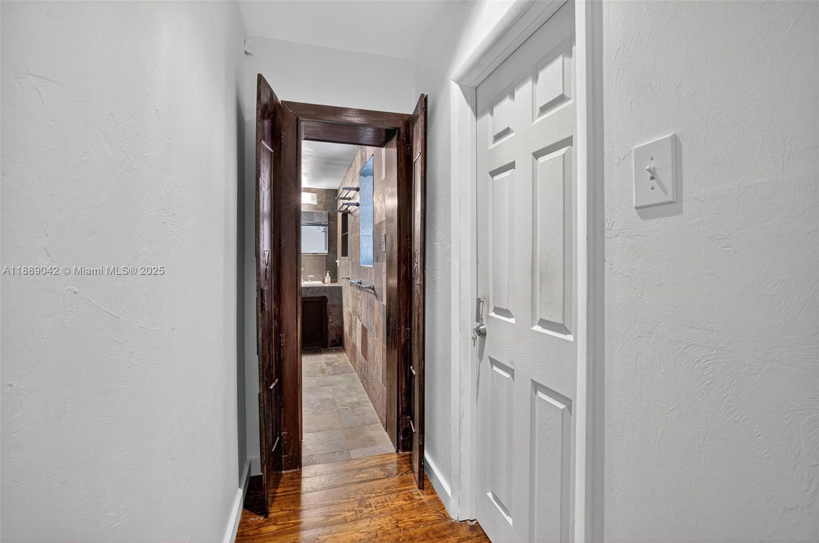 TARPON RIVER - Residential