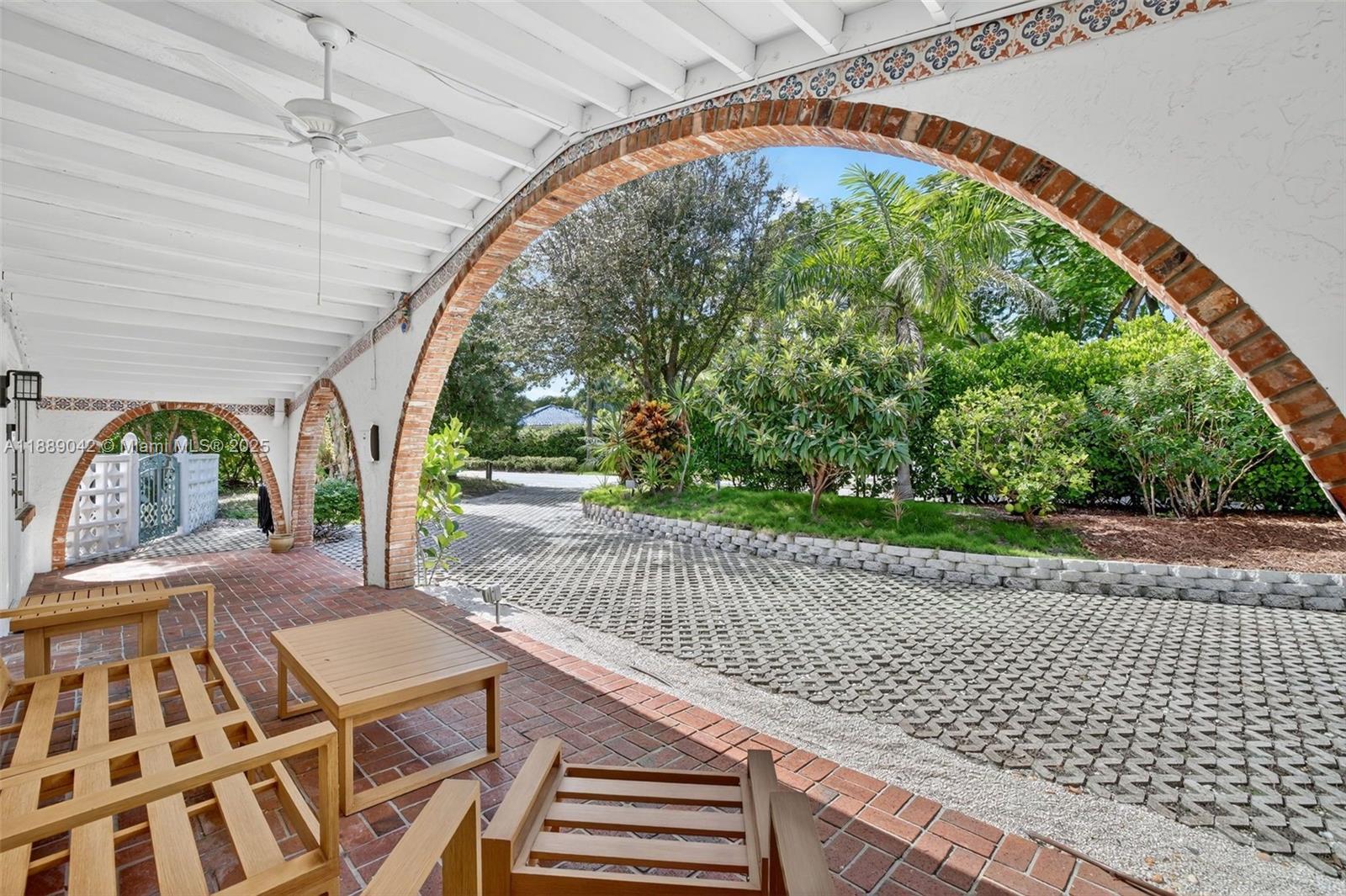TARPON RIVER - Residential