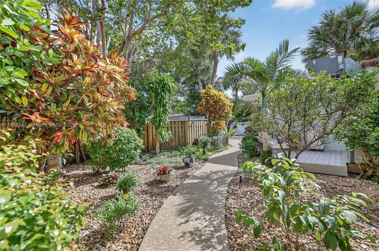 TARPON RIVER - Residential