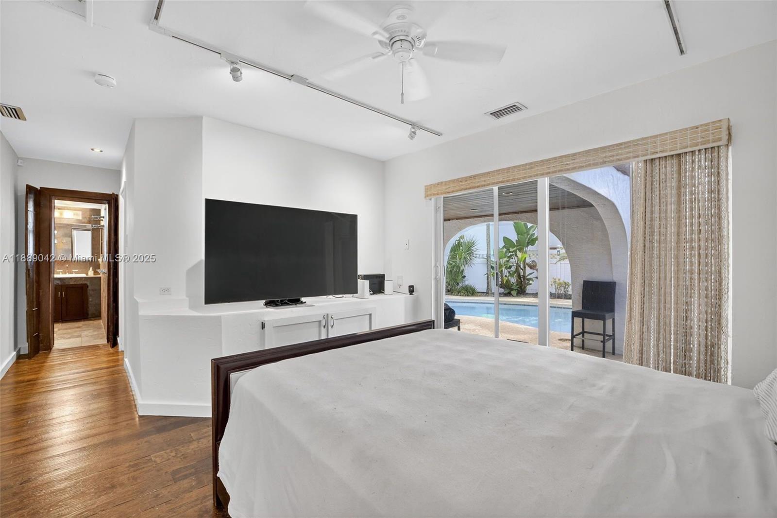 TARPON RIVER - Residential