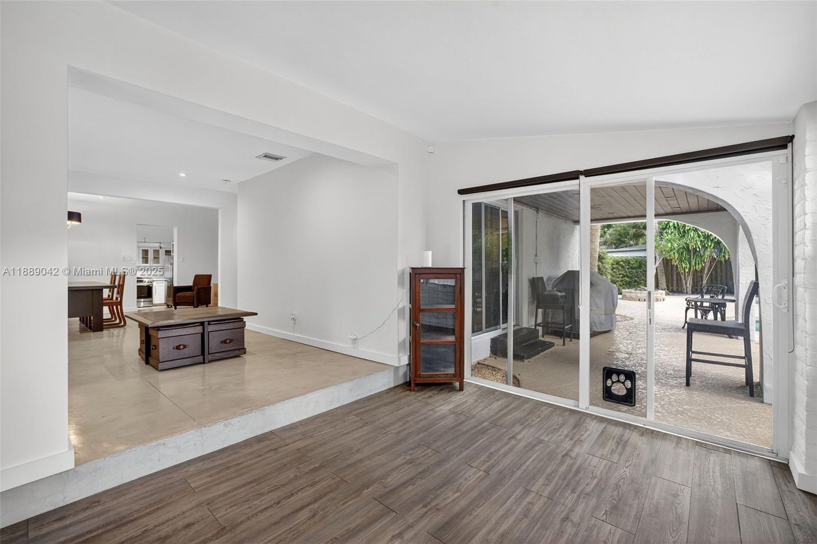 TARPON RIVER - Residential