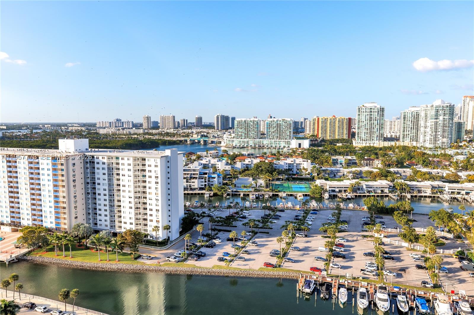 ARLEN HOUSE CONDO - Residential