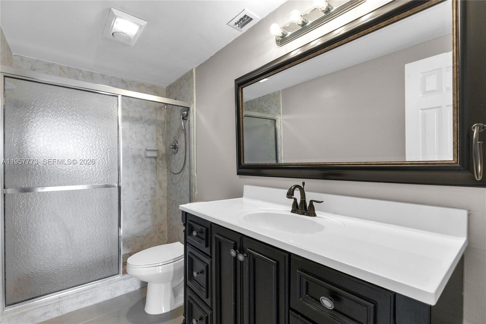 ARLEN HOUSE CONDO - Residential