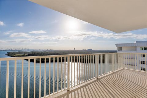 300 Bayview Dr PH-06 Sunny Isles Beach FL 33160